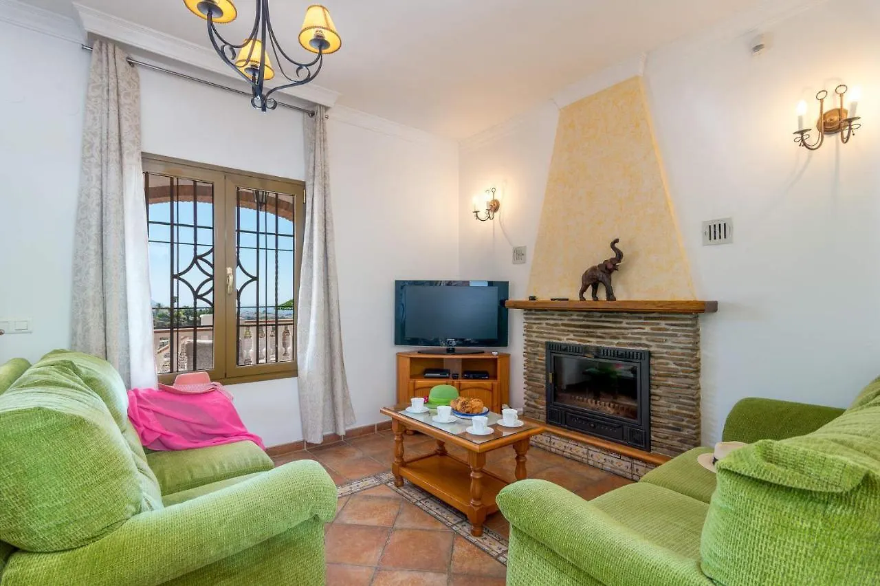 Villa Tres Olivos By Villa Plus Фрихилиана
