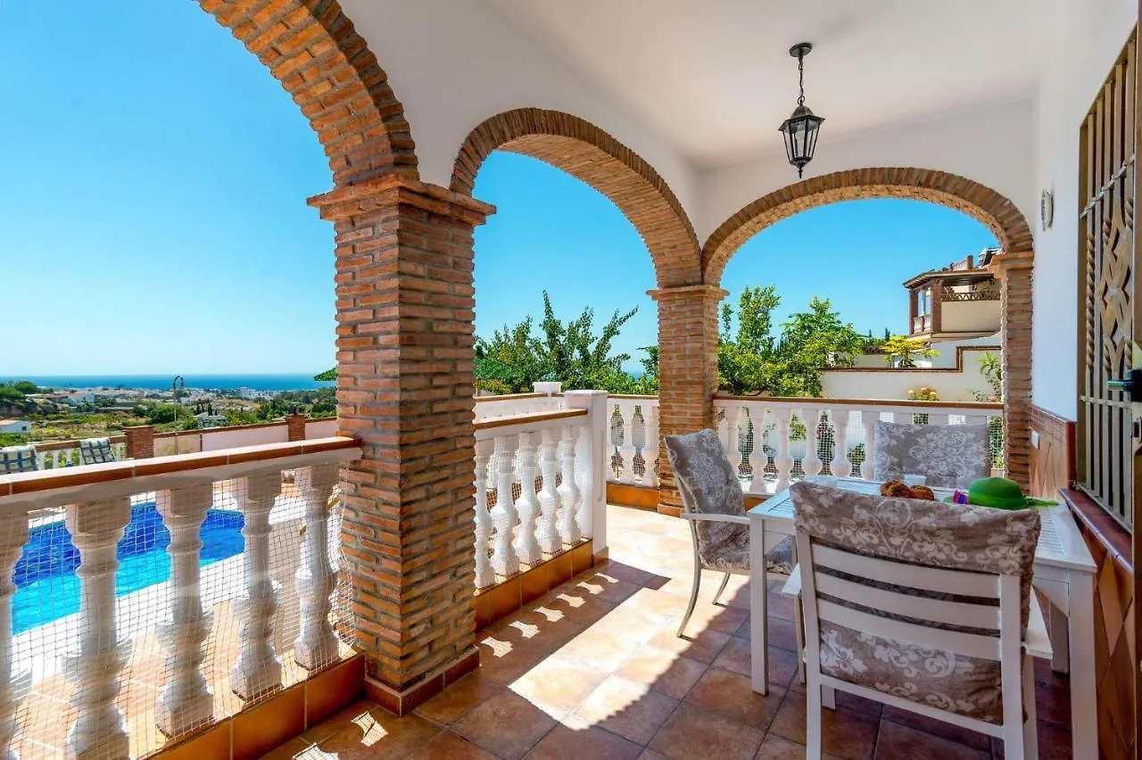 Villa Tres Olivos By Villa Plus Фрихилиана