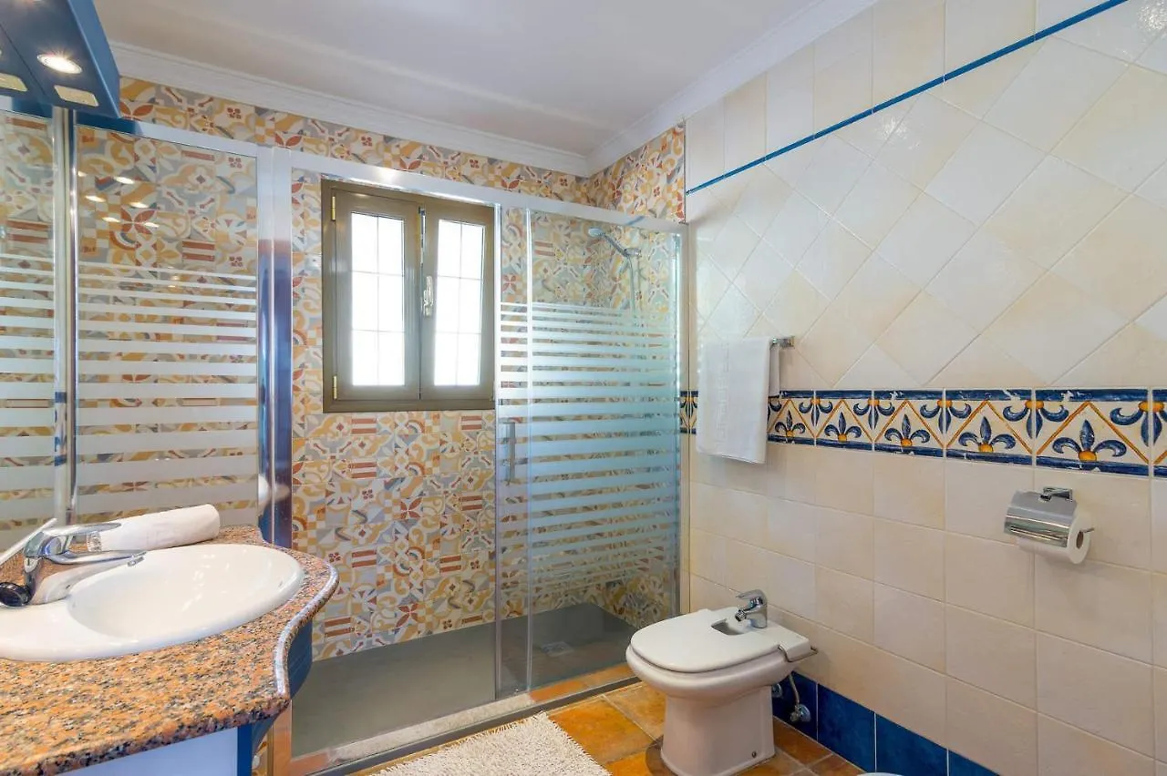 Villa Tres Olivos By Villa Plus Фрихилиана Испания