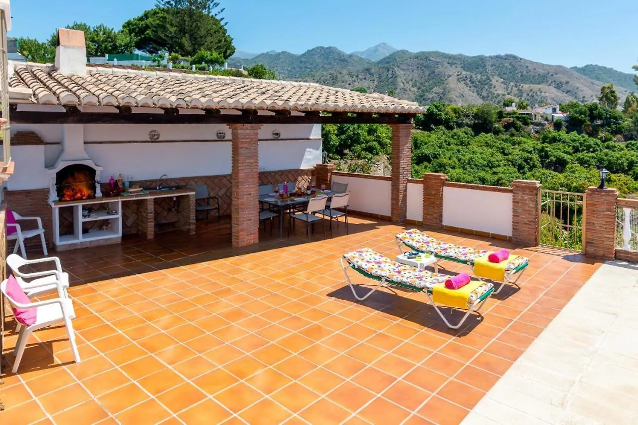 Villa Tres Olivos By Villa Plus Фрихилиана